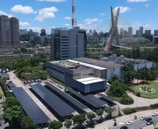 Homem em surto invade sede da Globo e é detido pela polícia