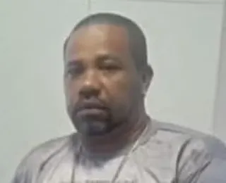 Homem tem casa invadida e é executado com mais de 50 tiros na Bahia