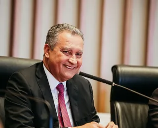 Hugo Mota e Rui Costa recebem medalha de honra do TCM