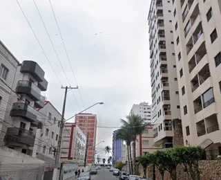 Idoso morre após cair da sacada ao instalar decoração de Natal