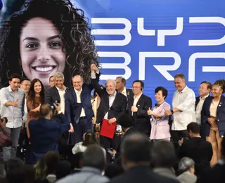 Inauguração da BYD reúne Lula, ministros e políticos de peso em Camaçari