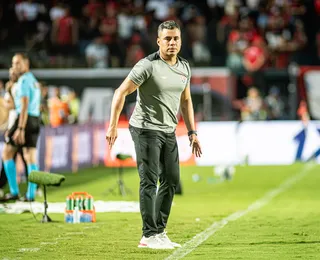 Jair Ventura reforça que Vitória não desistirá enquanto houver chance