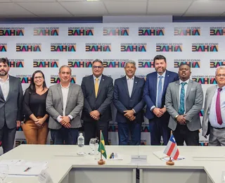 Jerônimo se reúne com bancada de dissidentes e ajusta aliança para 26