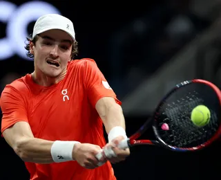 João Fonseca faz estreia no ATP 500 da Basileia diante do campeão