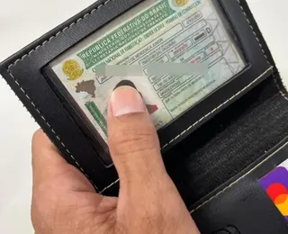 Lei da 'CNH gratuita' já fecha autoescolas e provoca crise no setor