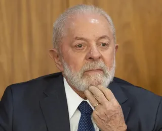 Lula festeja o fim do tarifaço e a direita se cala, esperando Tarcísio