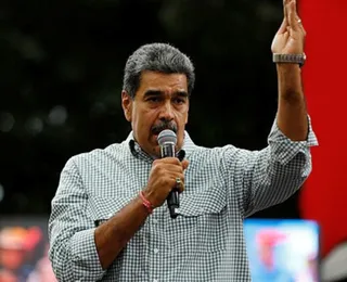 Maduro coloca armas nas mãos do povo para enfrentar os EUA; entenda