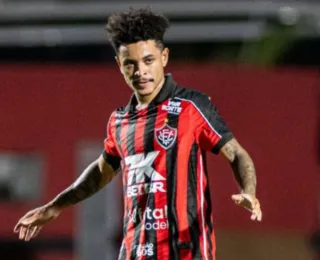 Matheuzinho celebra vitória e comenta relação do elenco: "Sem vaidade"