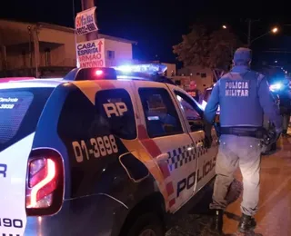 Mulher é arrastada à força para motel e roubada pelo próprio primo