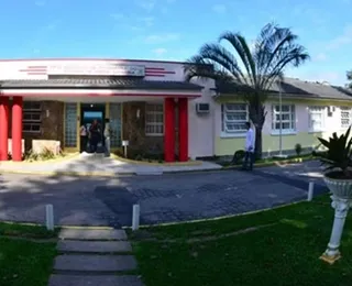 Mulheres roubam carro após fuga de hospital psiquiátrico - Imagem