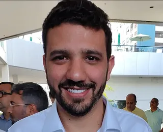 Neto Carletto denuncia falta de atendimento em Hospital de Eunápolis