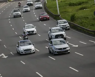 Nova lei pode punir motoristas de carros automáticos sem habilitação