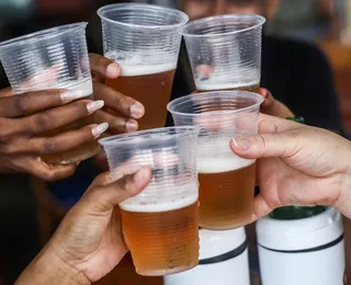 Pequenas doses de álcool aumentam risco de sangramento cerebral - Imagem