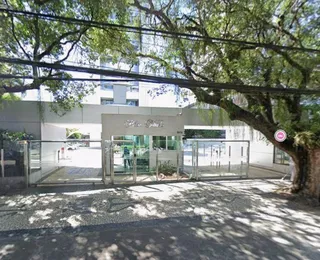 Polícia Federal realiza operação em condomínios de luxo em Salvador