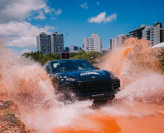 Porsche apresenta experiência off-road inédita em Salvador