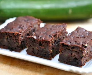 Pronto em 5 minutos: aprenda fazer brownie proteico sem farinha