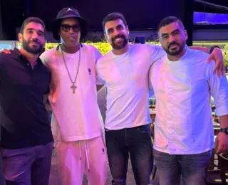 Ronaldinho Gaúcho faz "rolê aleatório" em restaurante de Salvador