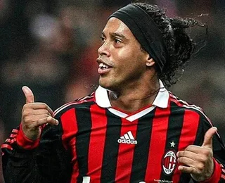 Ronaldinho Gaúcho se aventura na música e lança álbum; conheça