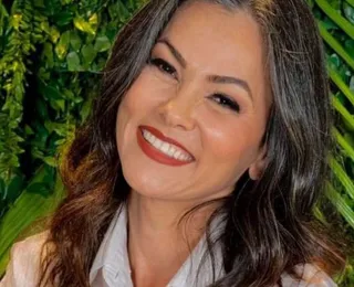 Suzana Alves surge como tiazinha após 20 anos