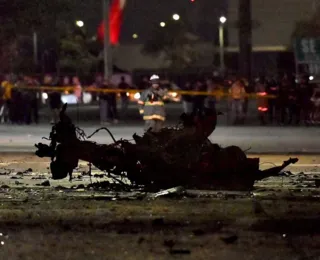 Vídeo: explosão de carro-bomba deixa morto e feridos no Equador