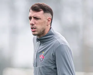 Vitória afasta jejum e Renzo López admite: “Estava difícil trabalhar"