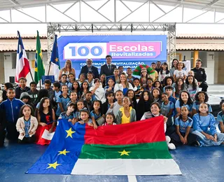 Vitória da Conquista celebra marco das 100 escolas revitalizadas