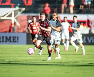 Vitória não venceu nenhum jogo com um homem a mais em 2025