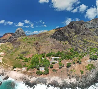 Cenário de filme: esta ilha brasileira esconde um vulcão e plantas gigantes - Imagem