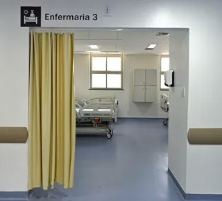 Estudantes de baixa renda na Bahia poderão estudar medicina em Cuba - Imagem