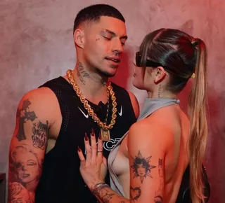 Filipe Ret pede Agatha Sá em casamento durante show e emociona fãs - Imagem