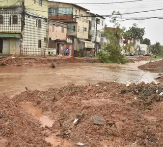 Perigo não acabou: solo encharcado mantém alto risco de deslizamentos - Imagem