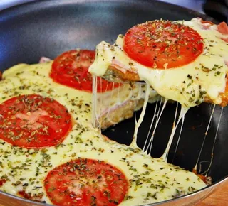 Pizza de frigideira em 10 minutos: essa receita é ideal para o fim de semana - Imagem