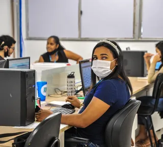 População reage à proposta de jornada de 12h: “Escravidão disfarçada” - Imagem