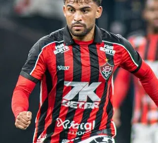 Zé Marcos recebe amarelo e desfalca o Vitória contra o Internacional - Imagem