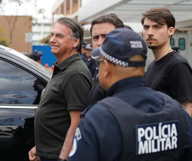 Bolsonaro cai, mas a direita insiste em carregá-lo: o preço chega em 2026 - Imagem