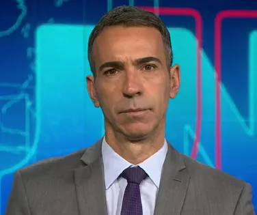 César Tralli quebra tradição do Jornal Nacional após substituir Bonner - Imagem