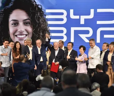 Inauguração da BYD reúne Lula, ministros e políticos de peso em Camaçari - Imagem