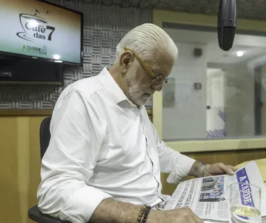 Jaques Wagner celebra aniversário do Jornal A TARDE: "Patrimônio da imprensa" - Imagem