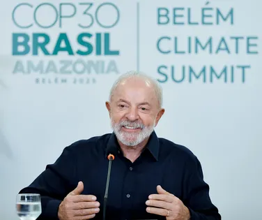 Lula celebra aprovação de isenção do Imposto de Renda: “Dia histórico” - Imagem