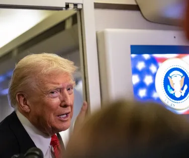 Maior shutdown da história dos EUA deixa milhões sem salário e divide Congresso - Imagem