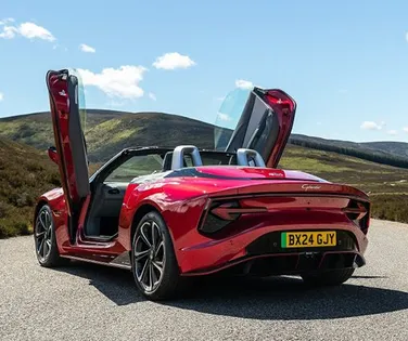 O carro de luxo inglês que a MG Motor traz para o Brasil; saiba preço - Imagem