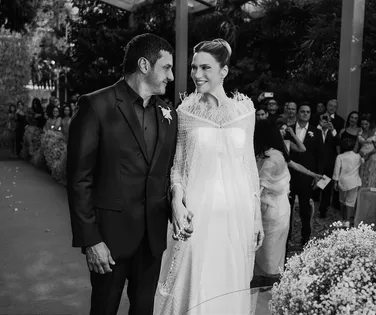 Priscilla Diniz e Joca Abreu Neto selam união em noite emocionante - Imagem