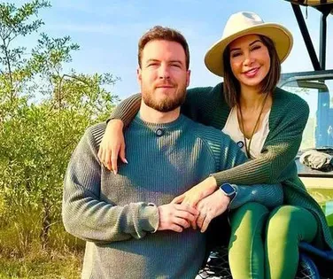 Quase R$ 100 mil em vaso: marido se revolta com gasto de ex-BBB - Imagem