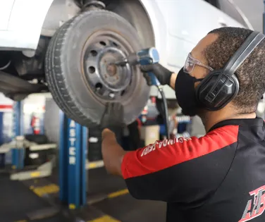 Top 10 profissões bem remuneradas que não precisam de diploma - Imagem