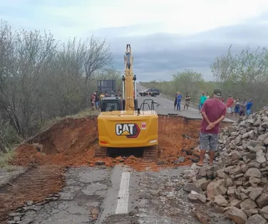 Trecho da BR-116 Norte deve ser liberado ainda nesta sexta - Imagem