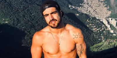 Ex-amante de cantor baiano expõe affair com Caio Castro - Imagem