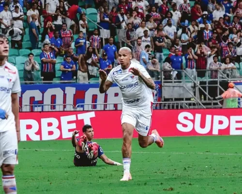 Deyverson explica comemoração de "sardinha": "Euforia" - Imagem