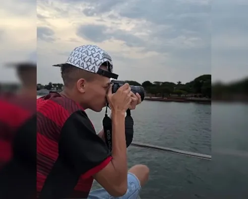 Funcionário de cantor baiano morre afogado durante gravação de clipe - Imagem