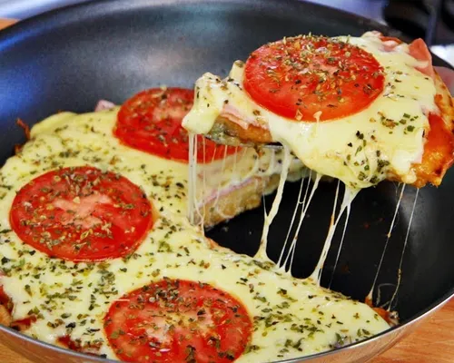 Pizza de frigideira em 10 minutos: essa receita é ideal para o fim de semana - Imagem