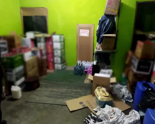 Polícia desmantela fábrica clandestina ligada a mortes por metanol - Imagem